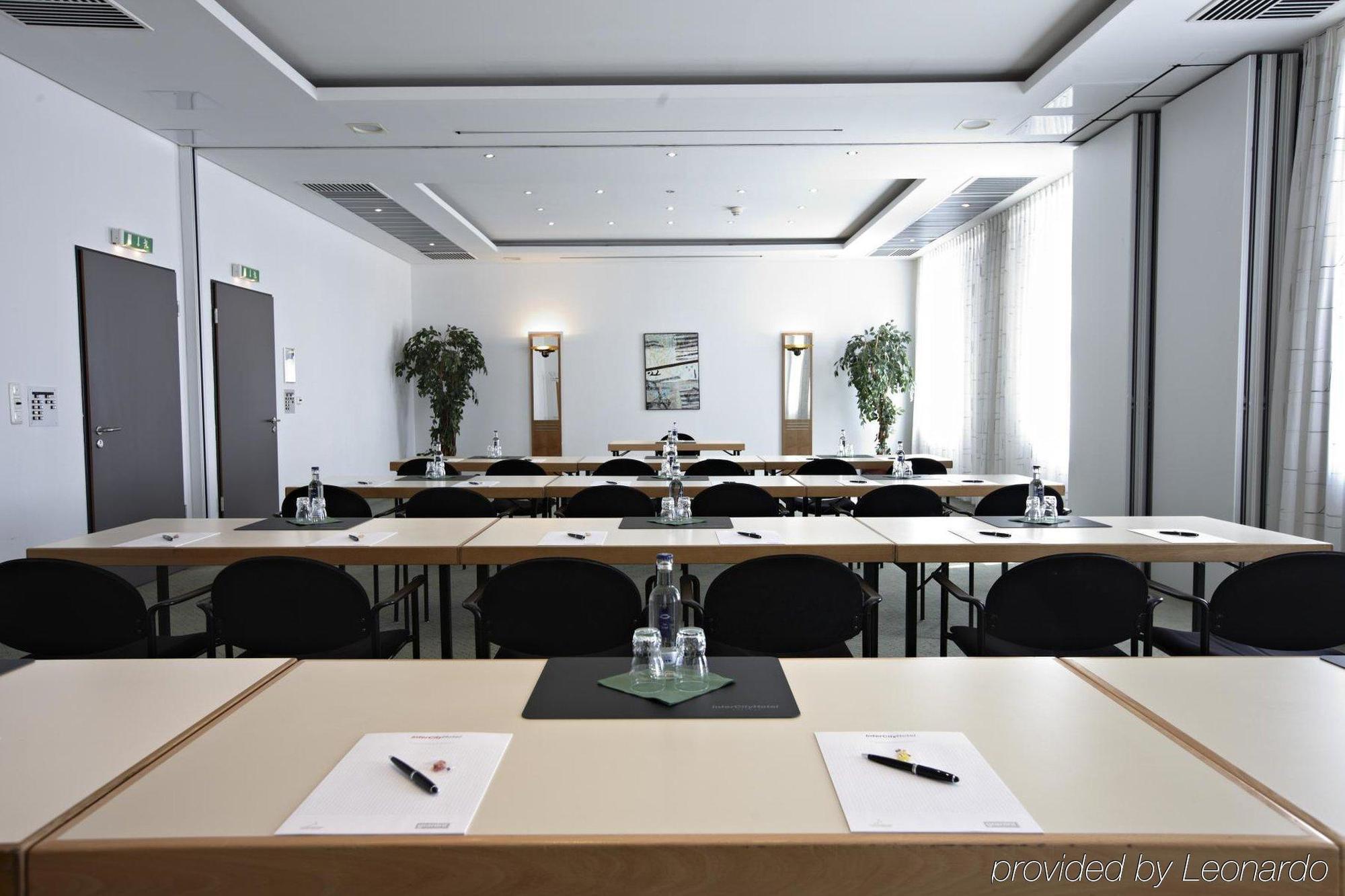 IntercityHotel Rostock Affari foto
