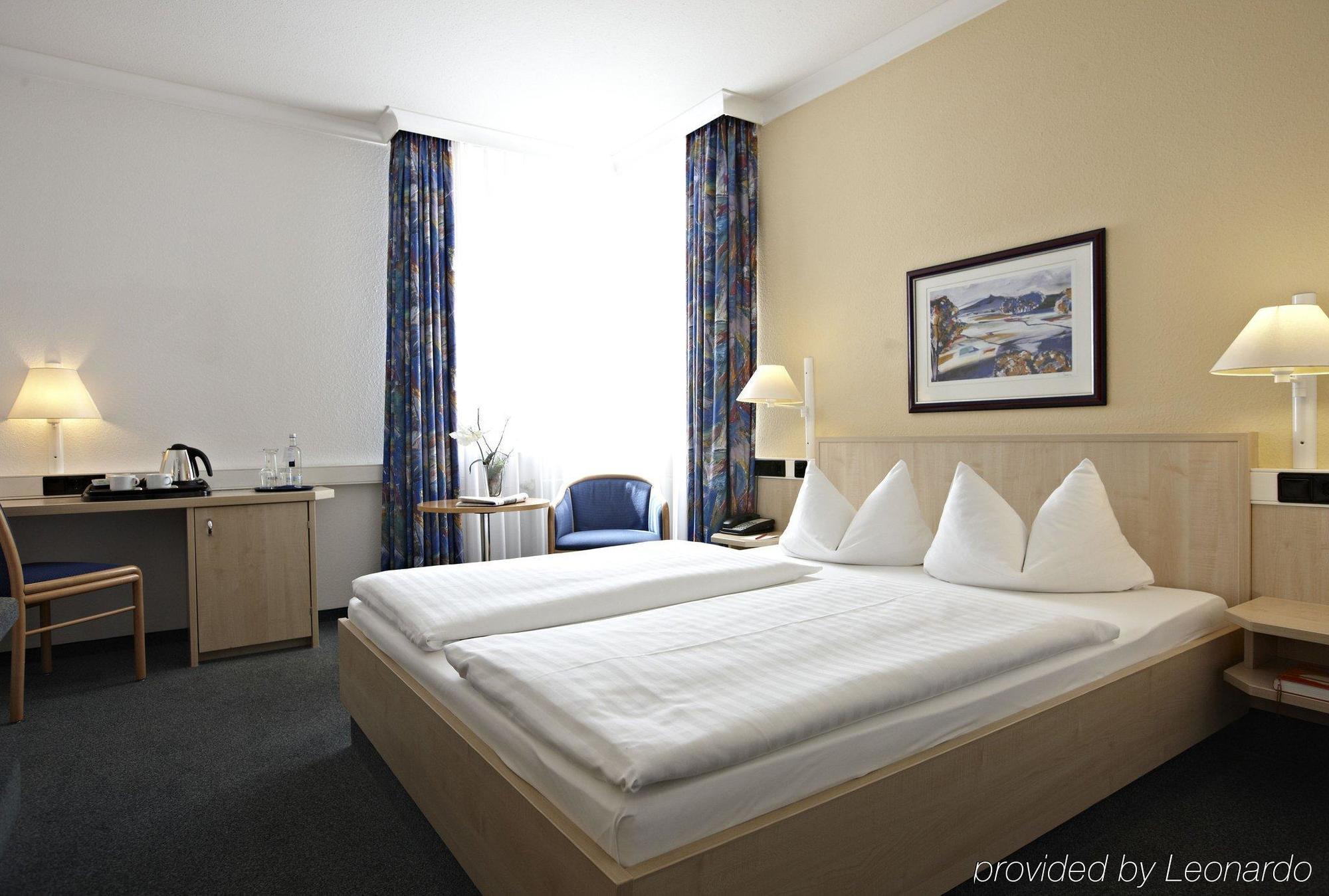 IntercityHotel Rostock Esterno foto
