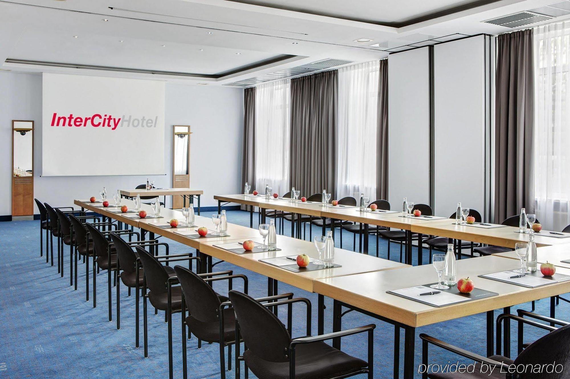 IntercityHotel Rostock Esterno foto