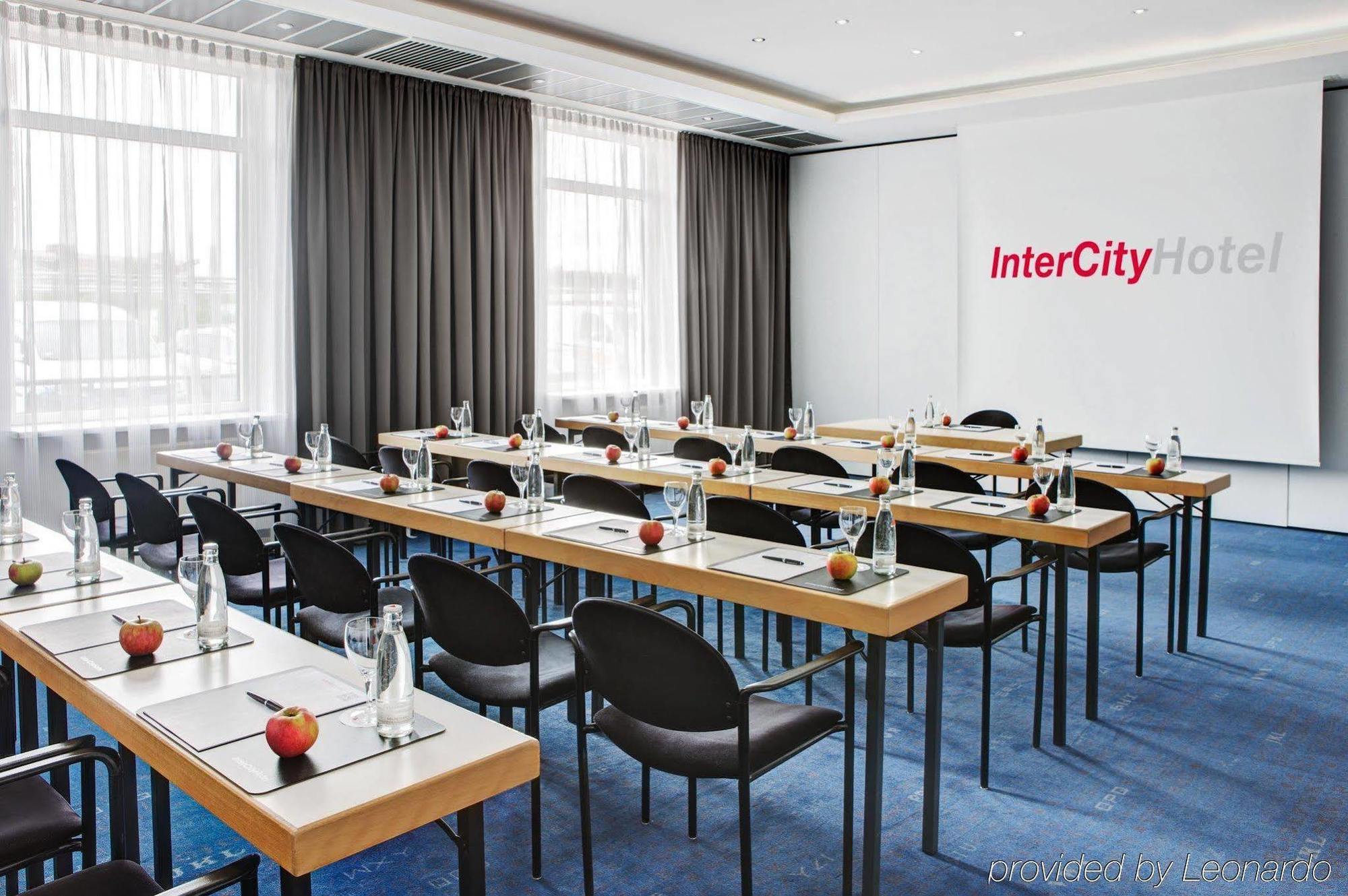 IntercityHotel Rostock Esterno foto