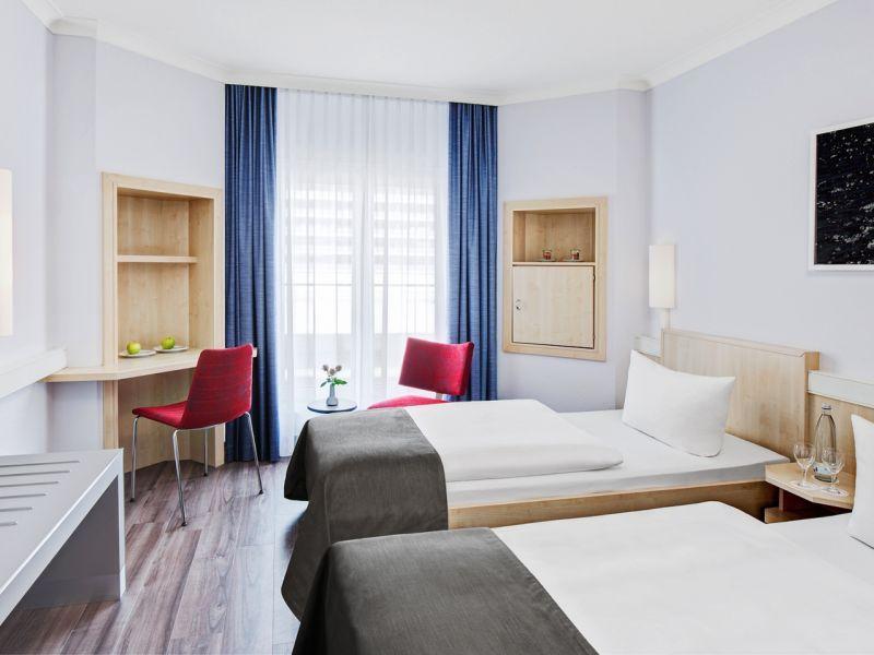 IntercityHotel Rostock Esterno foto