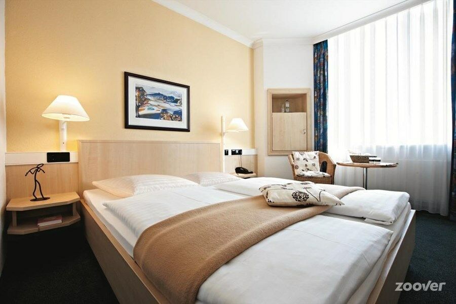 IntercityHotel Rostock Esterno foto