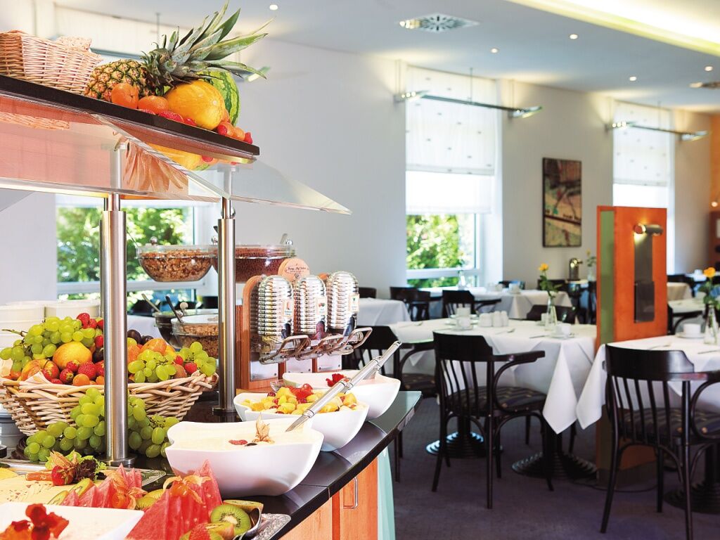 IntercityHotel Rostock Esterno foto