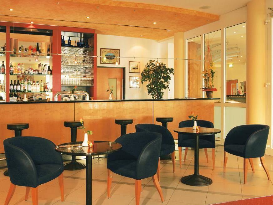 IntercityHotel Rostock Esterno foto